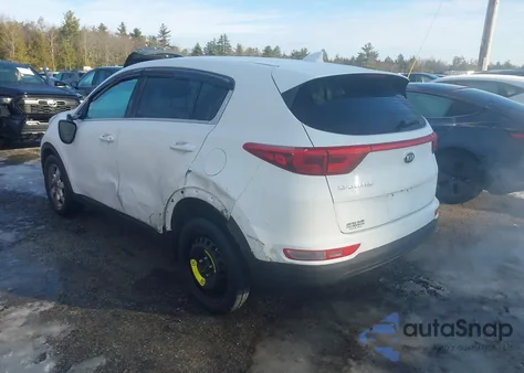 2017 Kia Sportage Lx z USA, uszkodzony, nr VIN KNDPMCAC9H7132755